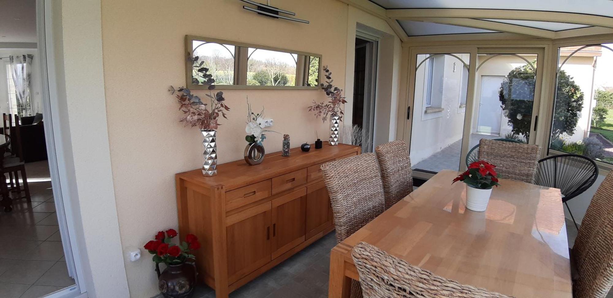 Gite "Au P'Tit Tourois" De Plain-Pied Tout Confort Avec Veranda Proche D'Omaha Beach Et De Bayeux Accueillant Les Animaux Exterior photo