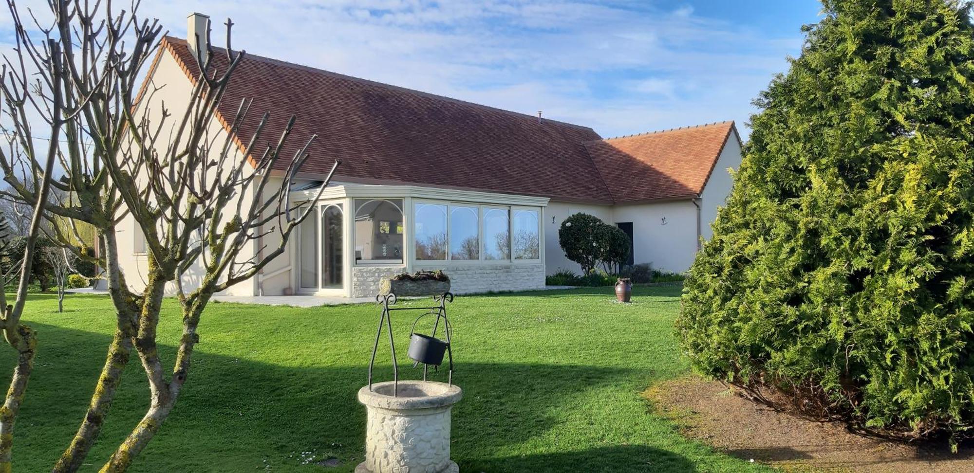 Gite "Au P'Tit Tourois" De Plain-Pied Tout Confort Avec Veranda Proche D'Omaha Beach Et De Bayeux Accueillant Les Animaux Exterior photo