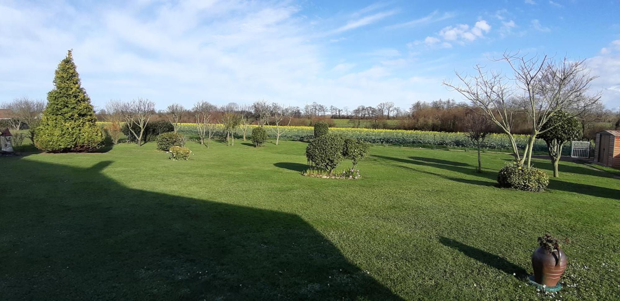 Gite "Au P'Tit Tourois" De Plain-Pied Tout Confort Avec Veranda Proche D'Omaha Beach Et De Bayeux Accueillant Les Animaux Exterior photo